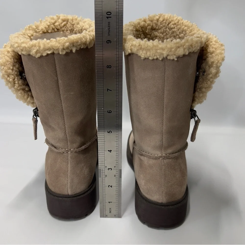 CLARKS Sherpa lined Suede Winter Outdoor Boot